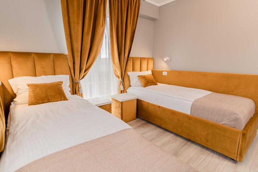 Pensiunea Elisei Timisoara Ngoại thất bức ảnh